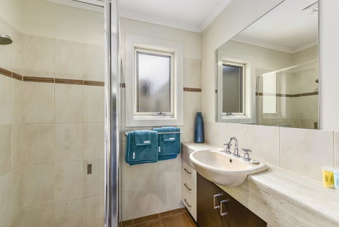 Apartment On Lake Terrace - Tourism Guide 3