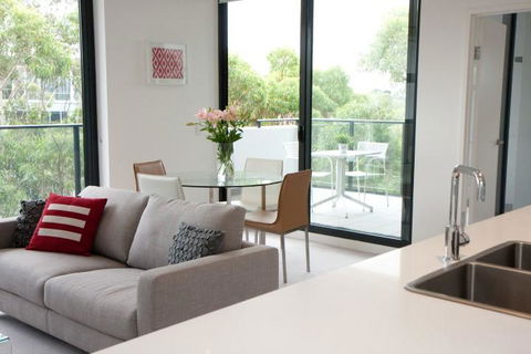Apartment Saunders Close MP001 - Tourism Guide 0