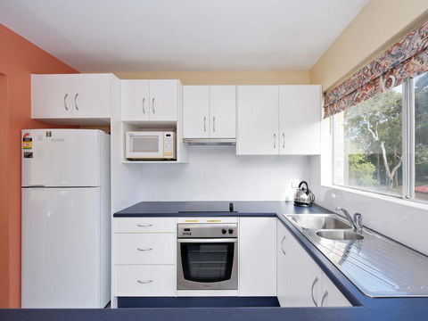Apollo Court 3 - Nelson Bay - Cruises Travel 3