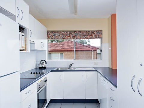 Apollo Court 3 - Nelson Bay - Cruises Travel 1