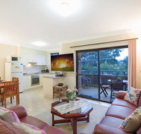 Apollo Unit 8 - Travel Agents