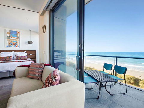 AQUA MIST PENTHOUSE - Tourism Guide 1