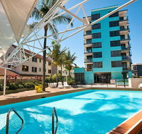 Aqualine Apartments On The Broadwater - Tourism Guide