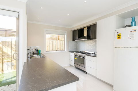 Aquilla Townhouse 6 - Tourism Guide 1