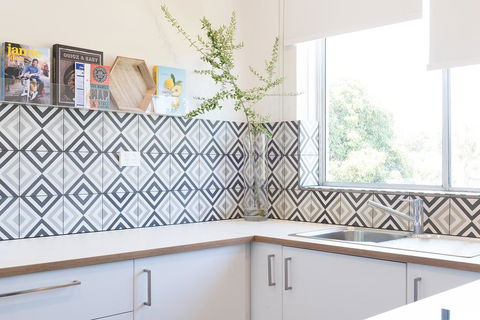 Arabella On West - Tourism Guide 3