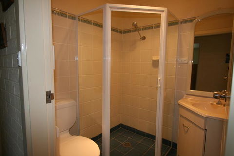 Aranda 3/25 Townsend Street - Tourism Guide 3