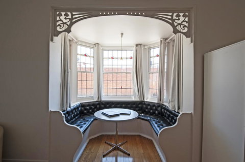 Arch On Mellool - Travel Agents 0