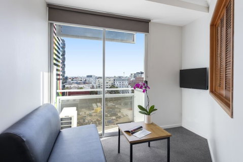 Arrow On Swanston - Tourism Guide 1