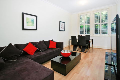 Art Deco In The Cul-de-Sac - Spacious Executive 1BR Potts Point Apartment In Quiet Cul-de-Sac - Tourism Guide 0