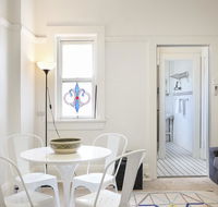 Art Deco Oasis Minutes From the City - Cruises Travel