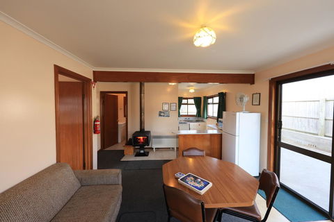 Arthur River Holiday Units - Travel Agents 2
