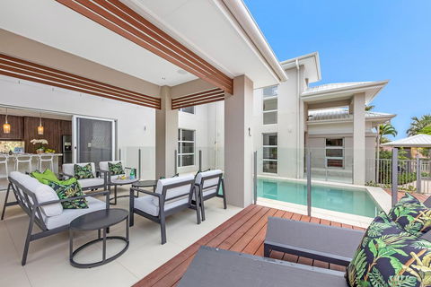 Aruma @ The Cove - Tourism Guide 0
