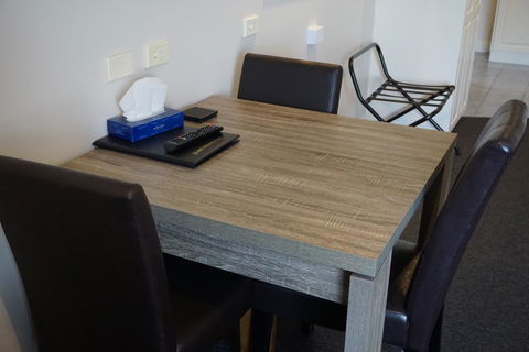 Ashmont Motel And Apartments - Travel Search 2