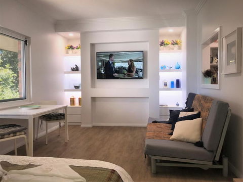 M207 West Perth Studio Apartment Near Kings Park - Tourism Guide 0