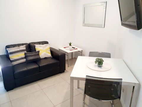 M5 West Perth Studio Apartment Near Kings Park - Tourism Guide 1