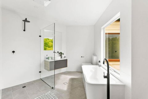 MANHATTAN STYLE 3 STORY LUXURY IN ST PETERS - Tourism Guide 3