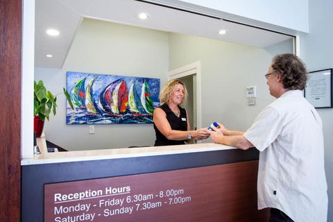 Manly Marina Cove Motel - Cruises Travel 1