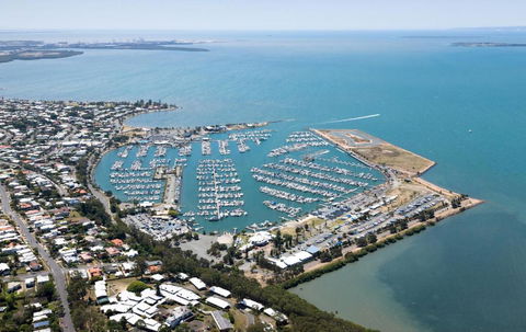 Manly Marina Cove Motel - Cruises Travel 0