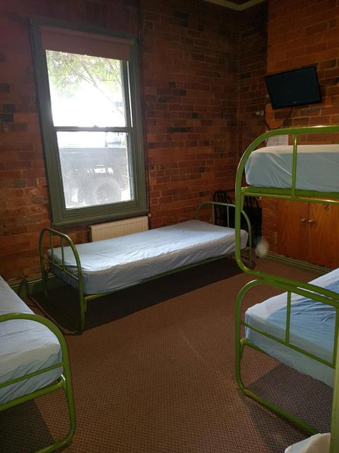 Mansfield Travellers Lodge - Tourism Guide 3
