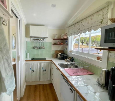 Maple Hill Cottage - Travel Search 3