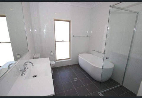 Marulan Rural Getaway - Work Yard - Travel Agents 2