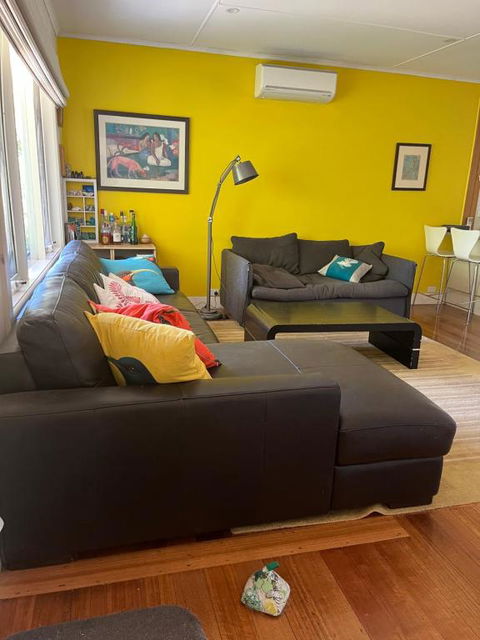 Mcrae Retro Beach House ! - Travel Agents 0