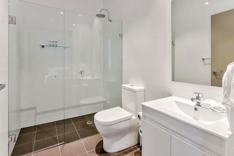 Meridian Hotel Hurstville - Cruises Travel 2