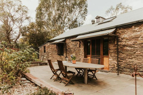 Mintaro Cottage - Travel Agents 3
