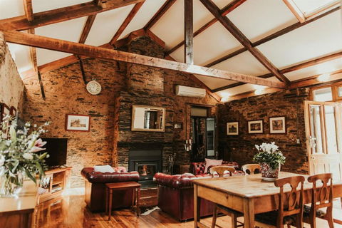 Mintaro Cottage - Travel Agents 2