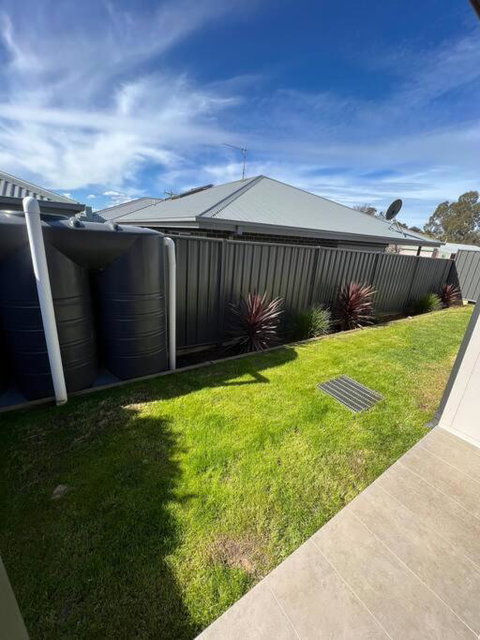 Modern Home Away From Home - Tourism Guide 3