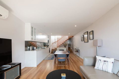 Modern Home In Erskineville W AC And Parking - Cruises Travel 0