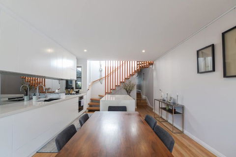 Modern Home In Erskineville W AC And Parking - Cruises Travel 2
