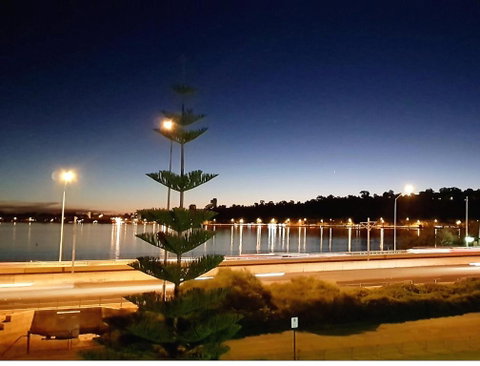 Moon River, South Perth - Tourism Guide 1