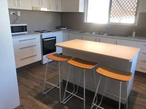 Mt Isa - Emerald Gem 3 Bedroom Home QUIET AREA - Travel Search 3
