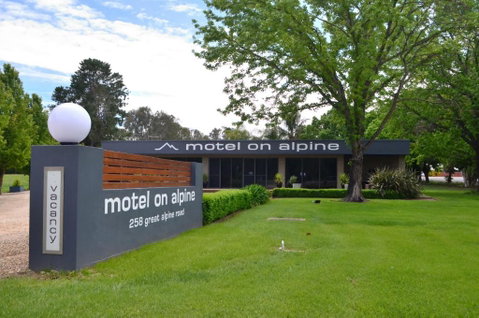 Myrtleford Motel On Alpine - Tourism Guide 0