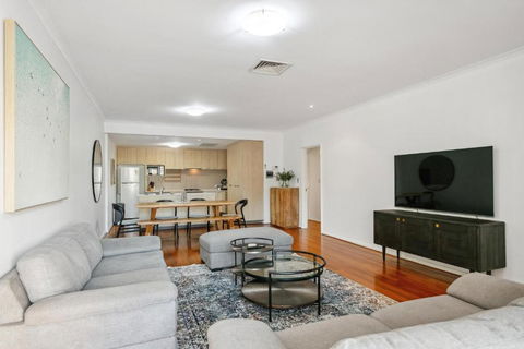 NAIR6C - Freo Soul - Tourism Guide 0