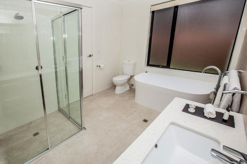 Neagles Retreat Villas - Travel Search 2