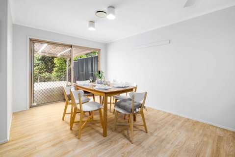 NEW 3BR Serene Creekside Retreat In Helensvale - Tourism Guide 3