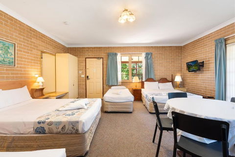 New Inn Motel - Travel Search 3