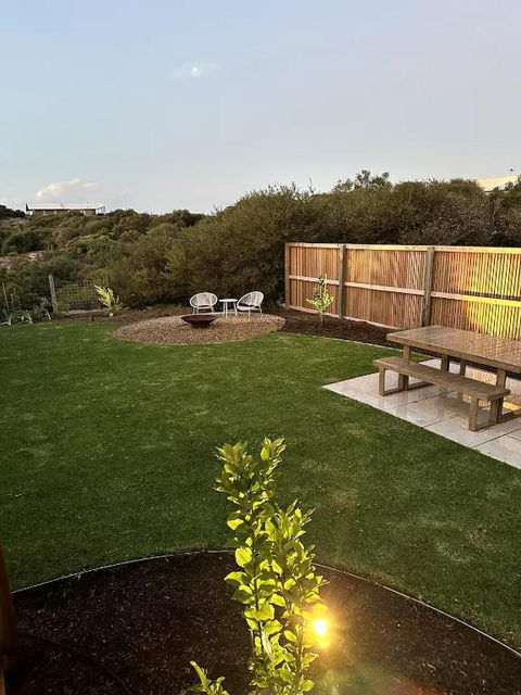 NEW Magpie Sands - 3 Bedroom Home - Downstairs Only, 1 Min Walk To Aldinga Beach - Tourism Guide 0