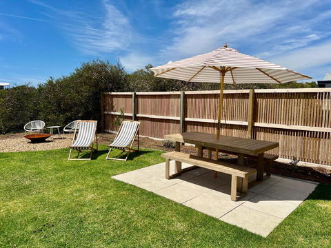 NEW Magpie Sands - 3 Bedroom Home - Downstairs Only, 1 Min Walk To Aldinga Beach - Tourism Guide 3