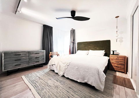 NEW Serene Modern Oasis - Tourism Guide 1