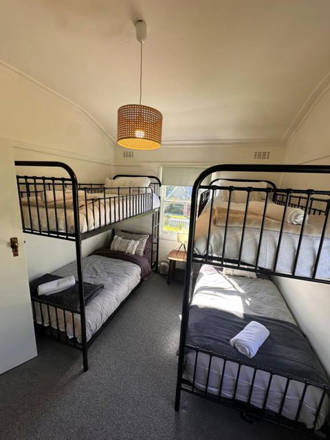 Mount Beauty 3BR Home - Travel Search 1