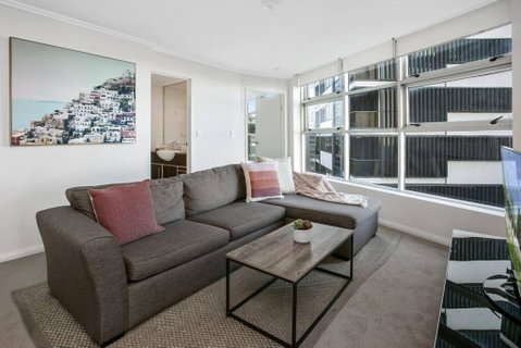 NS504 - Comfort And Convenience In North Sydney - Tourism Guide 2