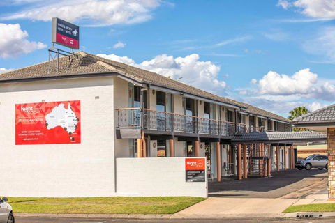 Nightcap At Horse & Jockey Hotel Warwick - Travel Search 1