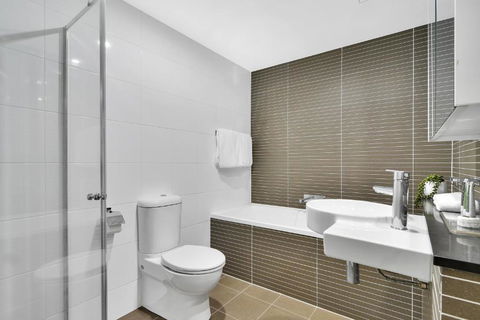 North Sydney Corporate Apartment MIL2251106 - Cruises Travel 1