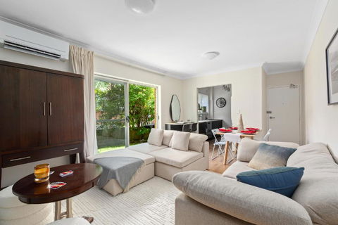Northern Beaches Garden Hideaway - Cruises Travel 3