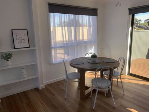 Nth Central 4BR Reno W WiFi - Travel Agents 2