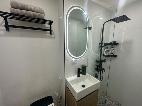 Oak Haven Sydney Suites - Cruises Travel 3
