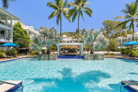 Oasis At The Beach Club: A Tropical Chic Retreat - Tourism Guide 0
